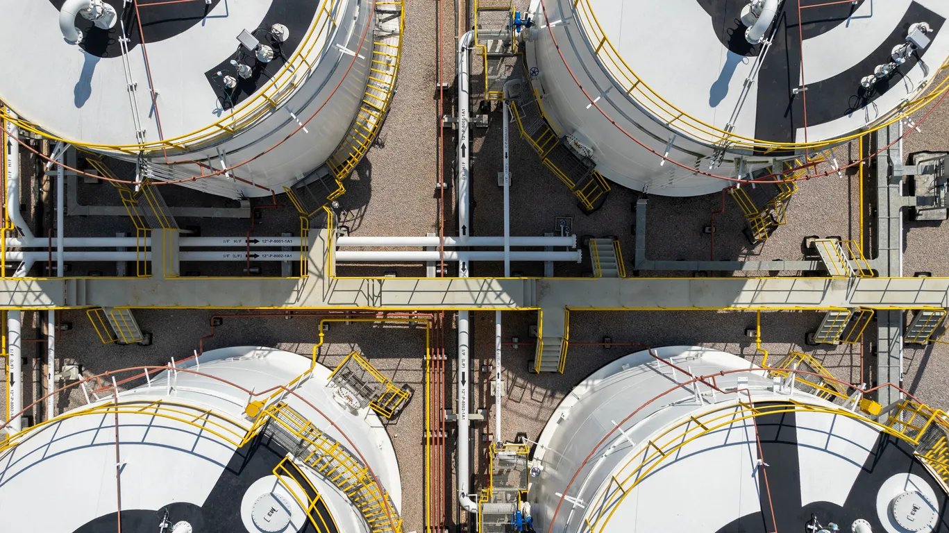Учёные России научились прогнозировать просадку грунта под нефтяными объектами